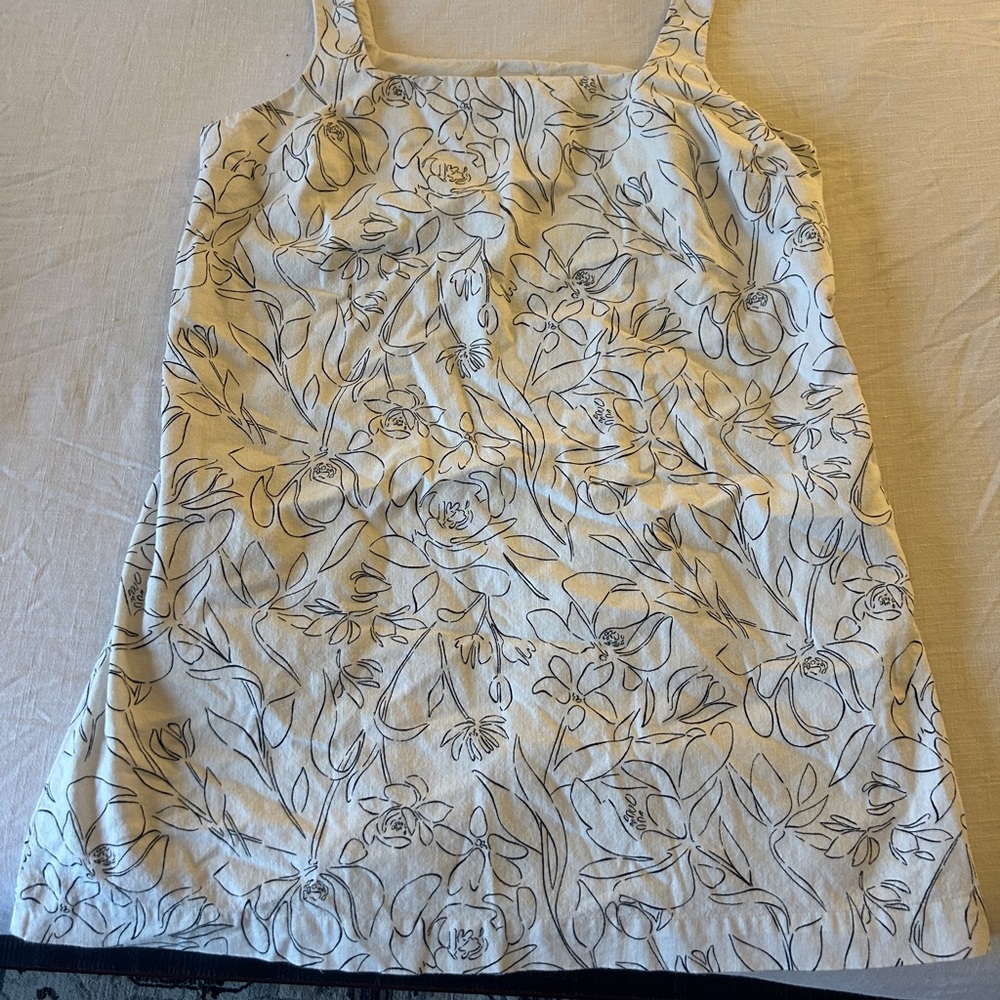 a new day Black and White Floral Camisole